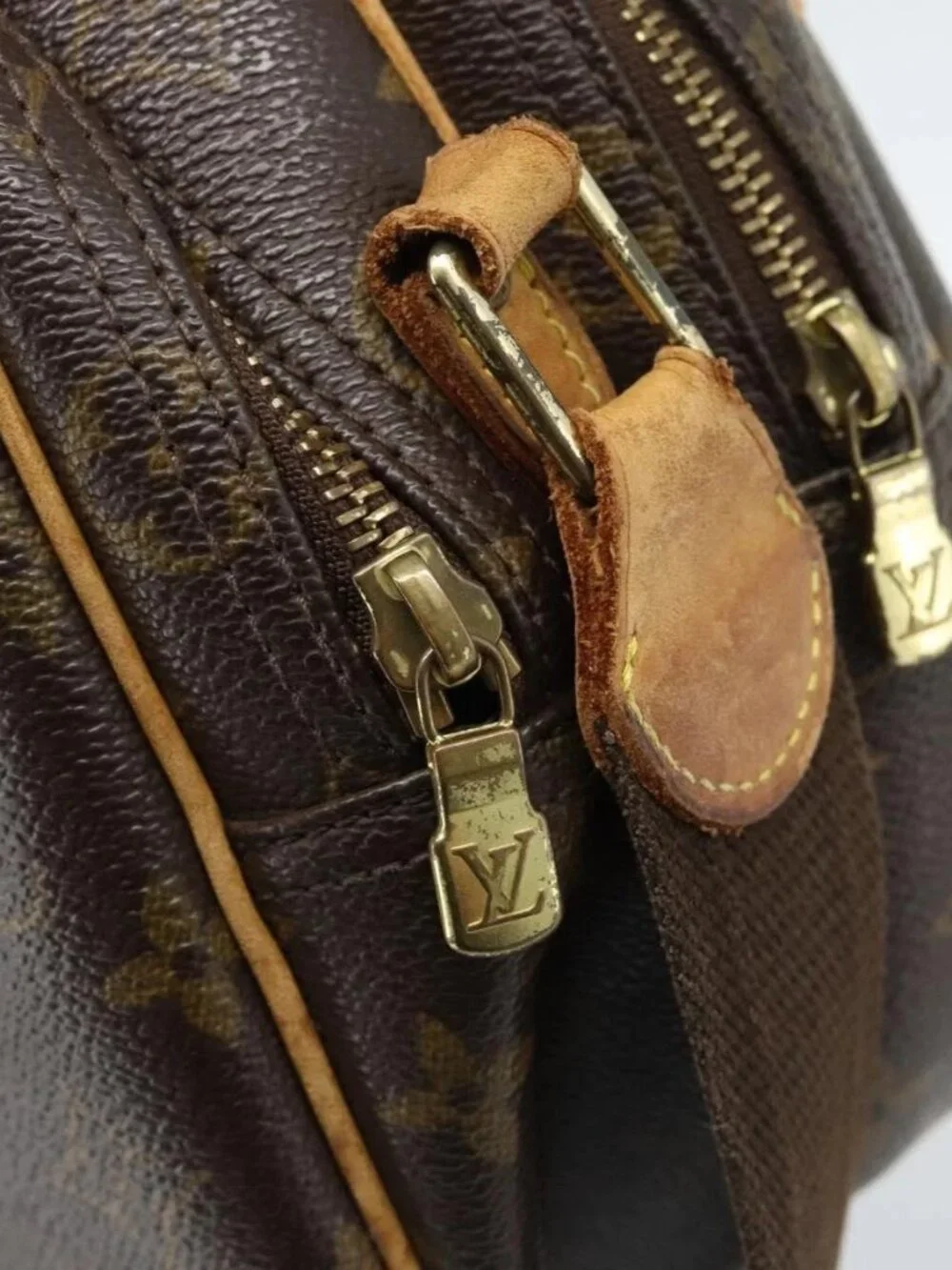 LOUIS VUITTON Monogram Reporter PM Shoulder Bag M45254 LV Auth BA13482